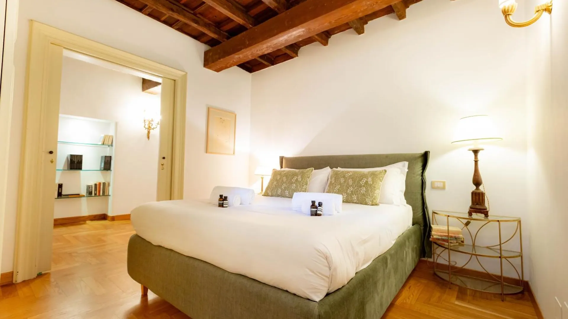 Pantheon Luxury House - Zeno 28 Daire Roma 0*,  İtalya